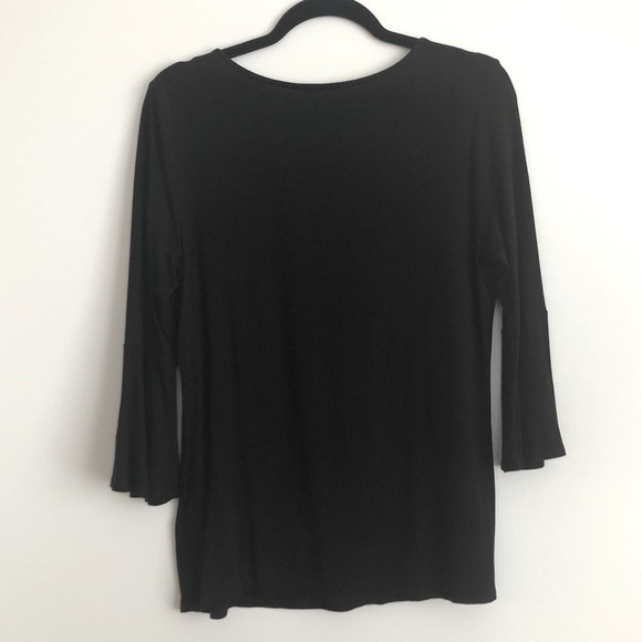 ✨3/$30✨ TAHARI BLACK CRISS CROSS LONG SLEEVE TOP - Picture 3 of 4